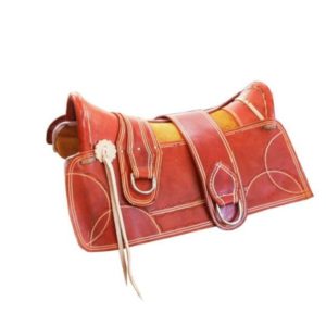 Arreio Cutiano com Meia Argola de Metal com Travessao