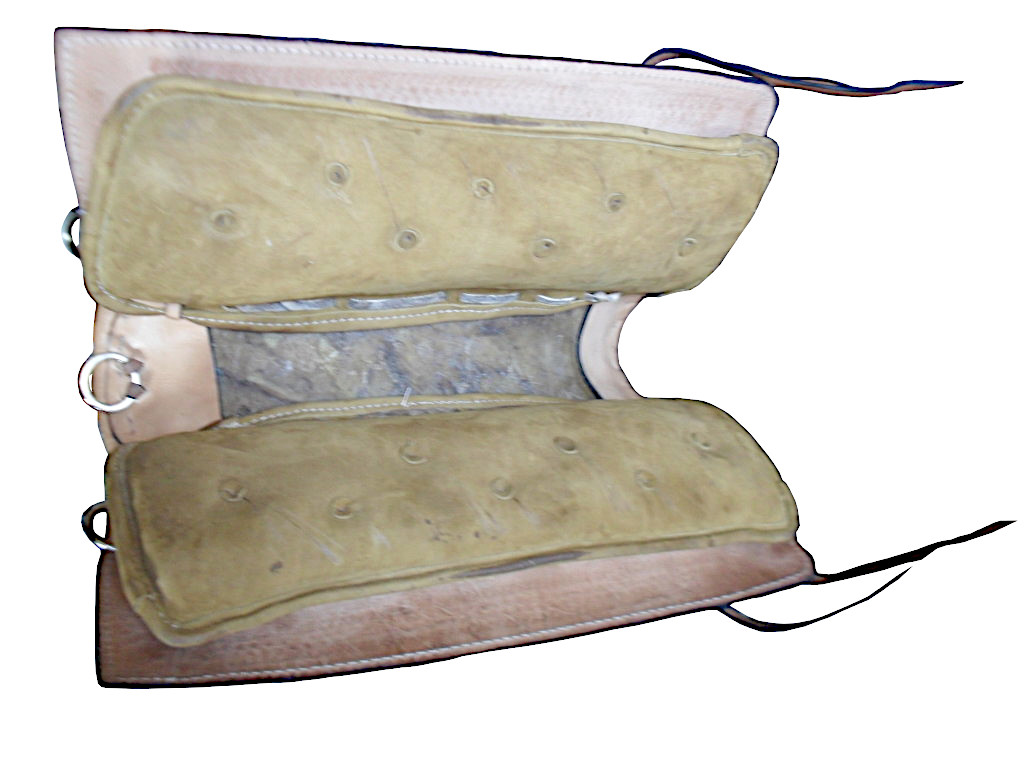 Cód 2152 Arreio Cutiano Jc Especial com Argola inox com Travessão com Suador de Vaqueta (3)